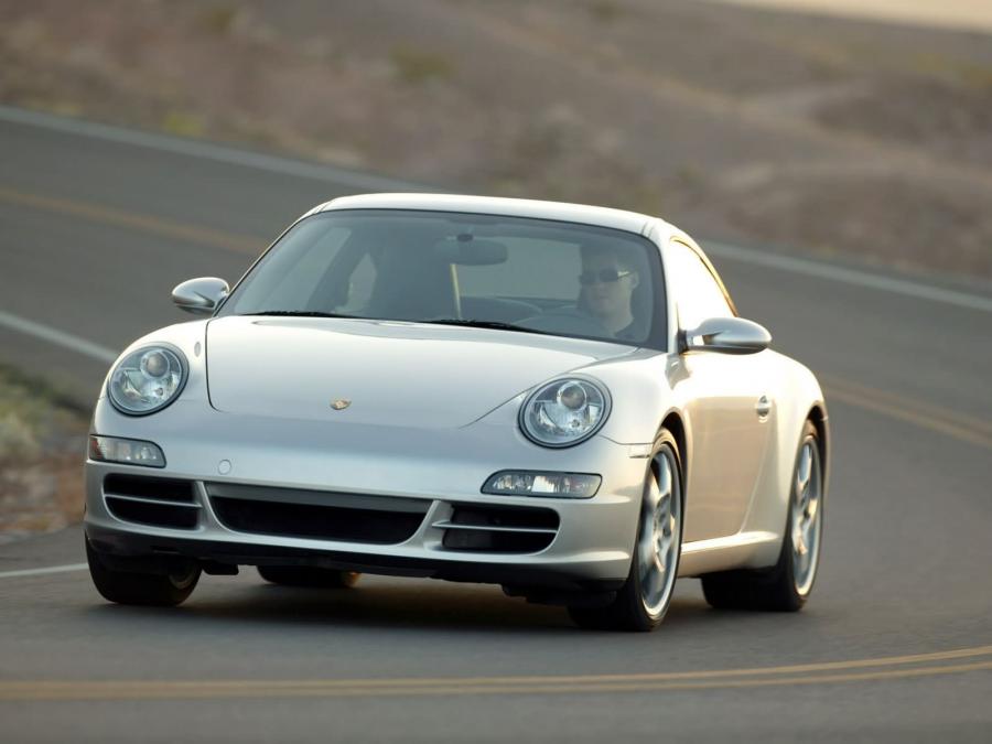  Porsche 911 Carrera S 2005 года  (фото 2 из 136)